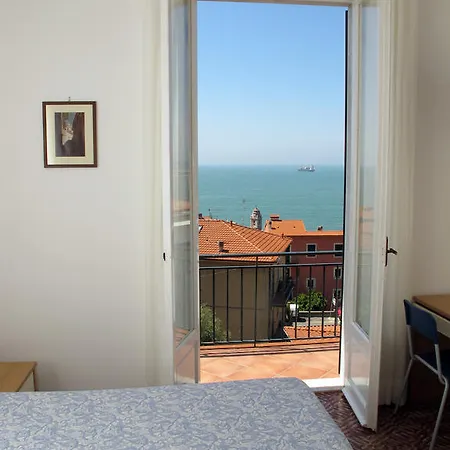 Hotel Miramaretellaro